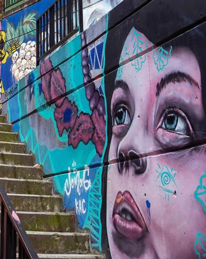GRAFFITI TOUR
